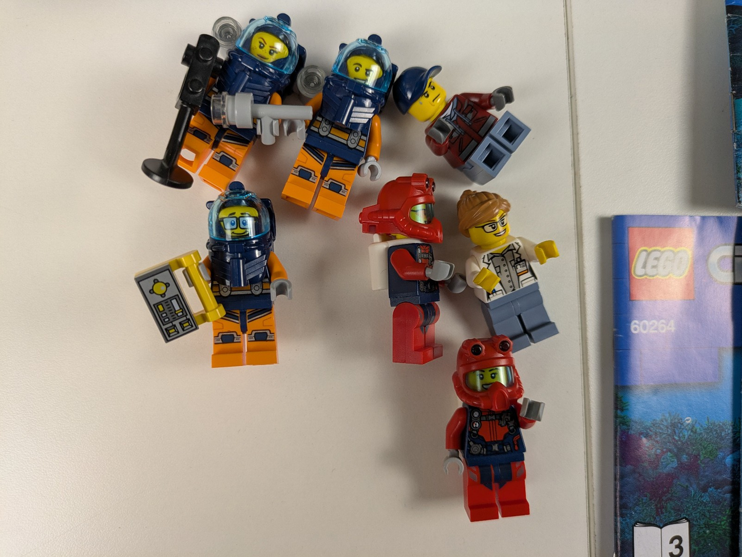 Lego City: 2 Sets: Ocean Exploration Submarine & Ocean Exploration Base