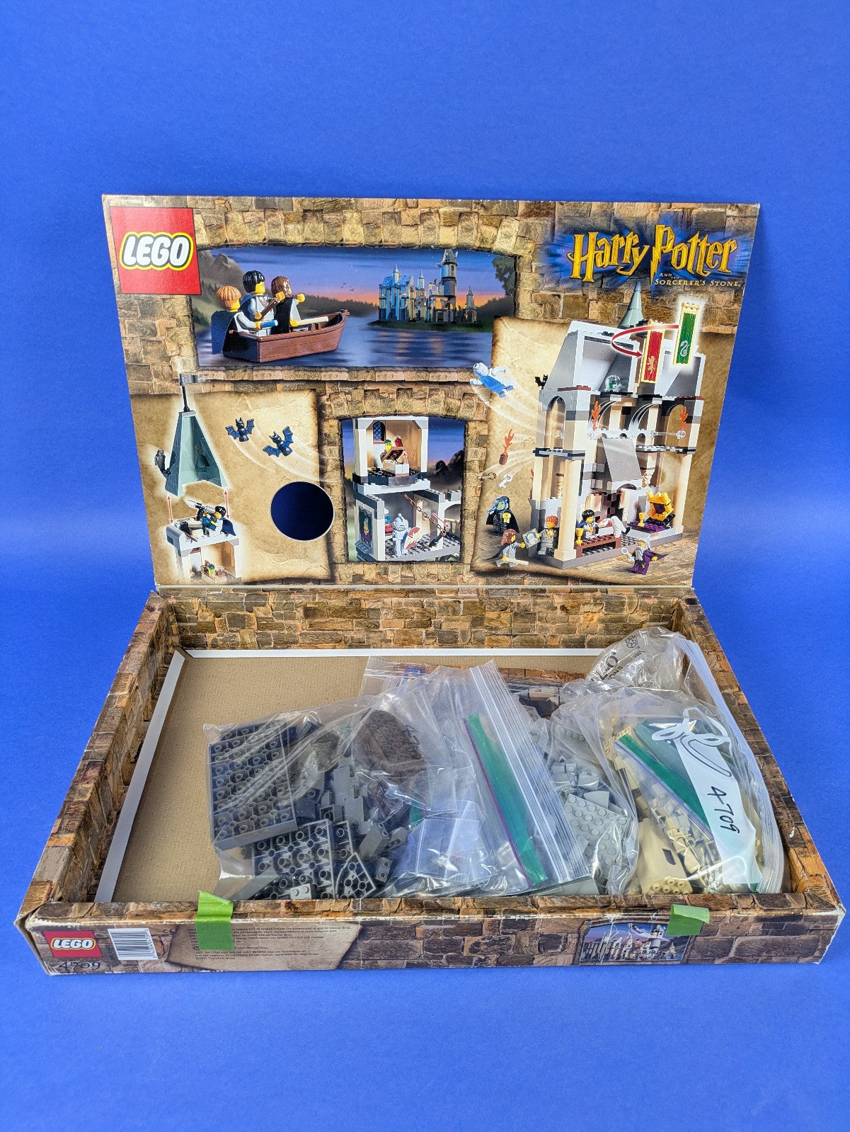 Lego Harry Potter: Hogwarts Castle - 1st Edition 4709 Complete Set