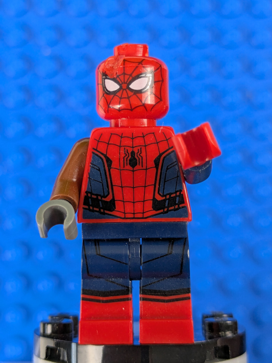Lego Super Heroes: Spider-Man Homecoming: Spider-Man sh0420 Set 76083