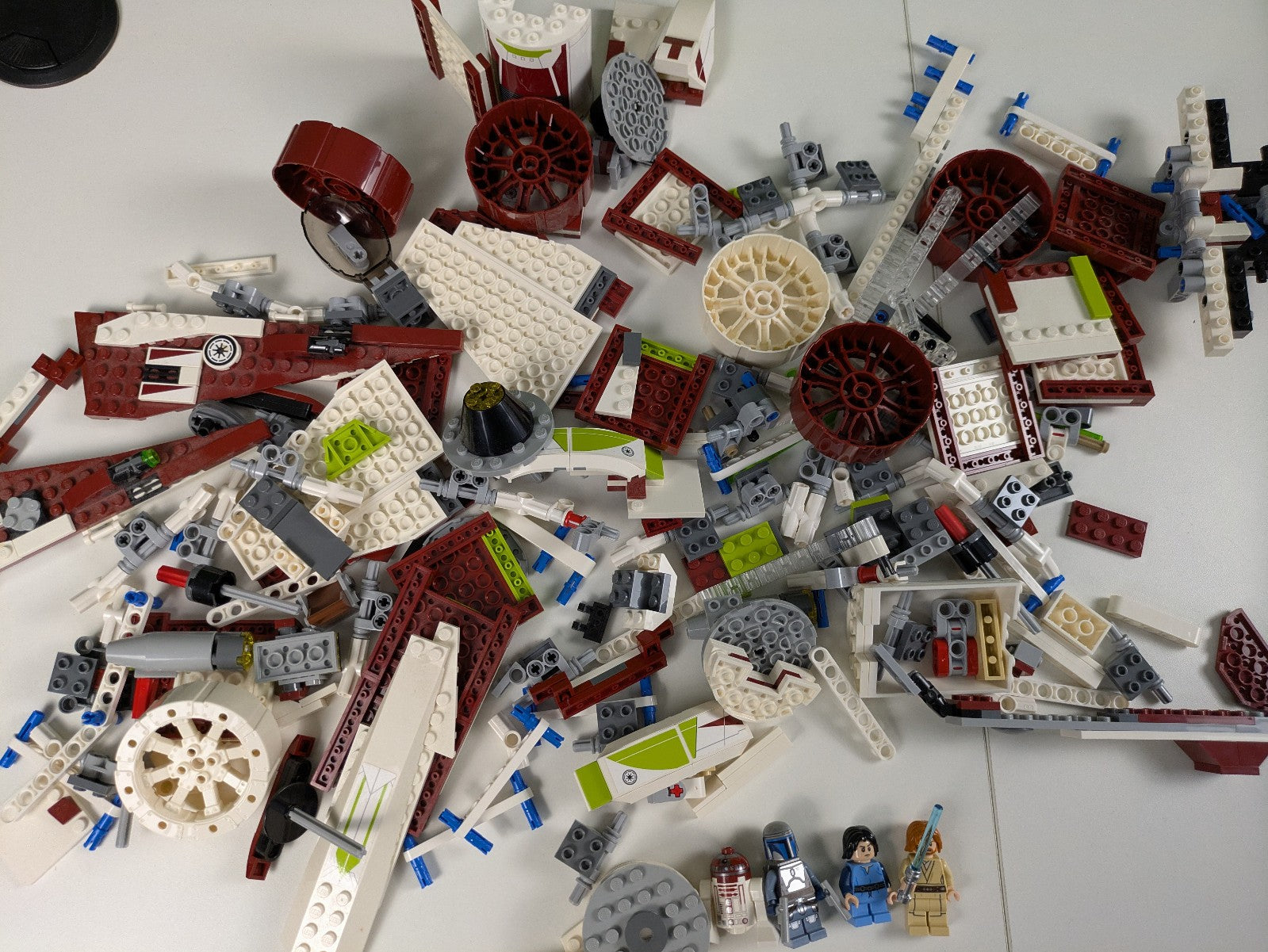 Lego Star Wars: Episode 2: Jedi Starfighter with Hyperdrive Set 75191