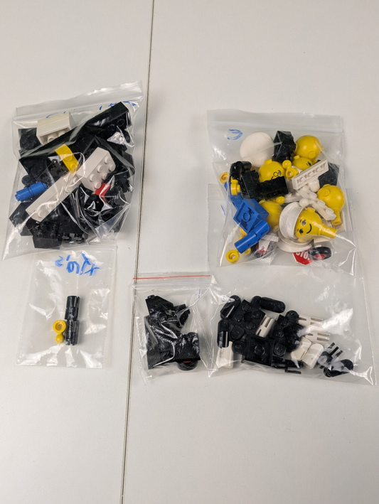Lego Building Set with People: Police: Policemen Set 192 - w/ Instructions