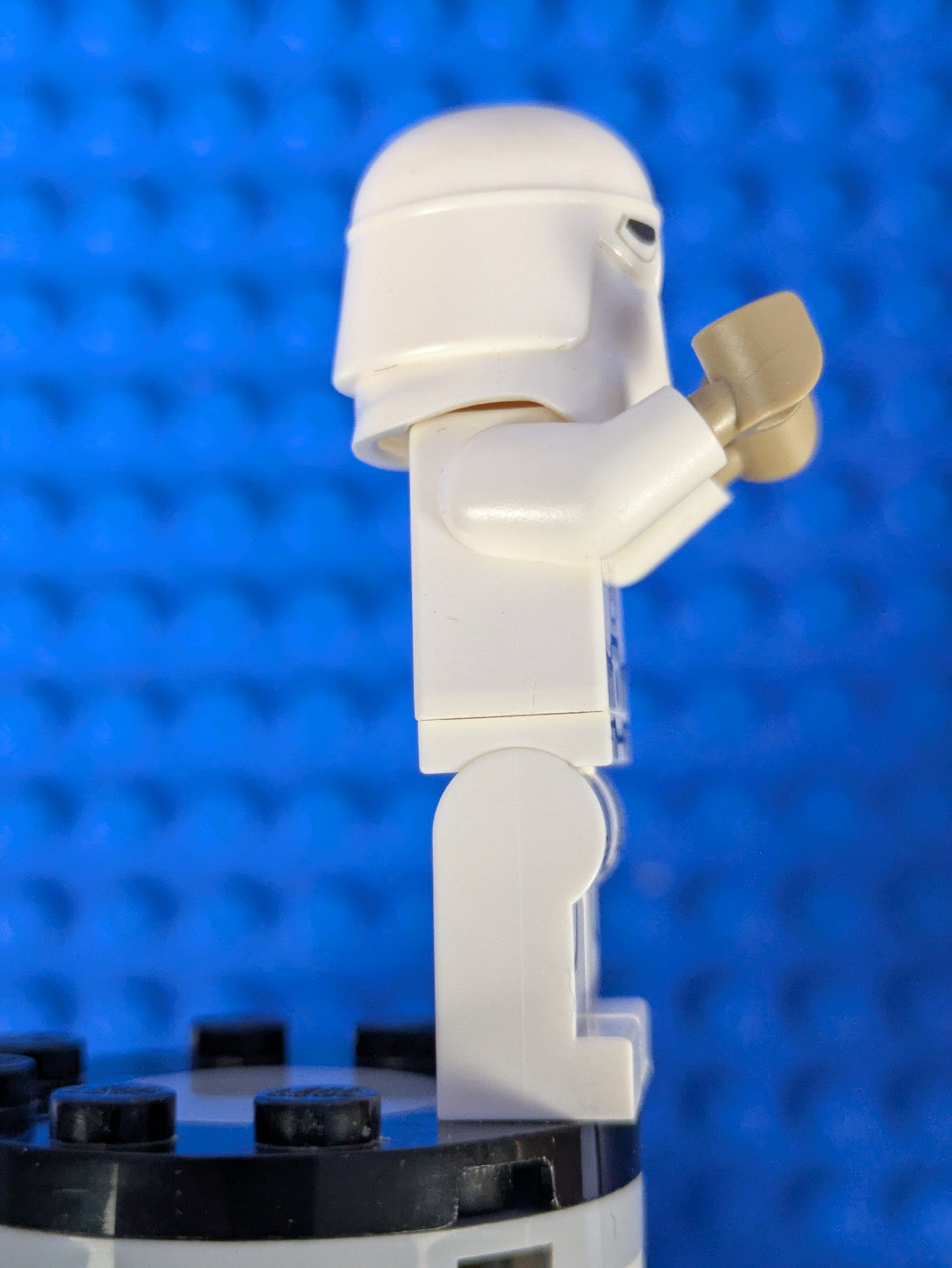 Lego Star Wars: Snowtrooper, Printed Legs, Dark Tan Hands sw1009 Set 75241