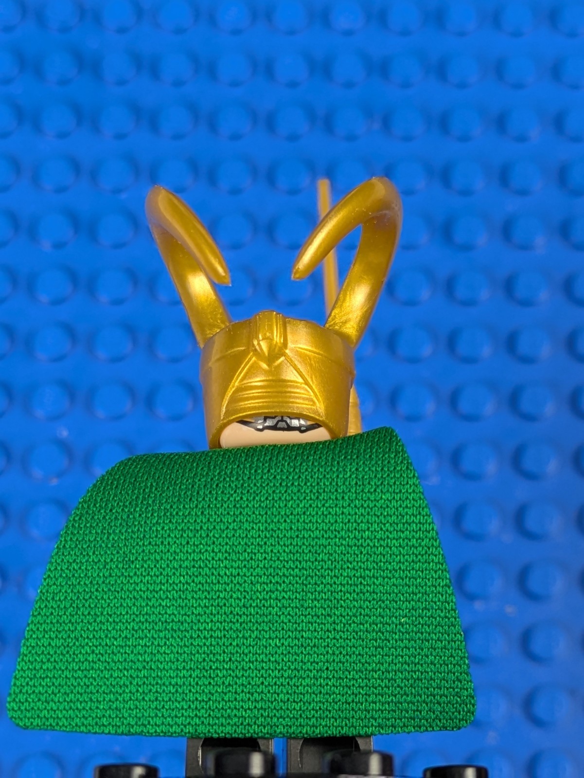 Lego Super Heroes: The Infinity Saga: Loki - Pearl Dark Gray sh0860 Set 76269