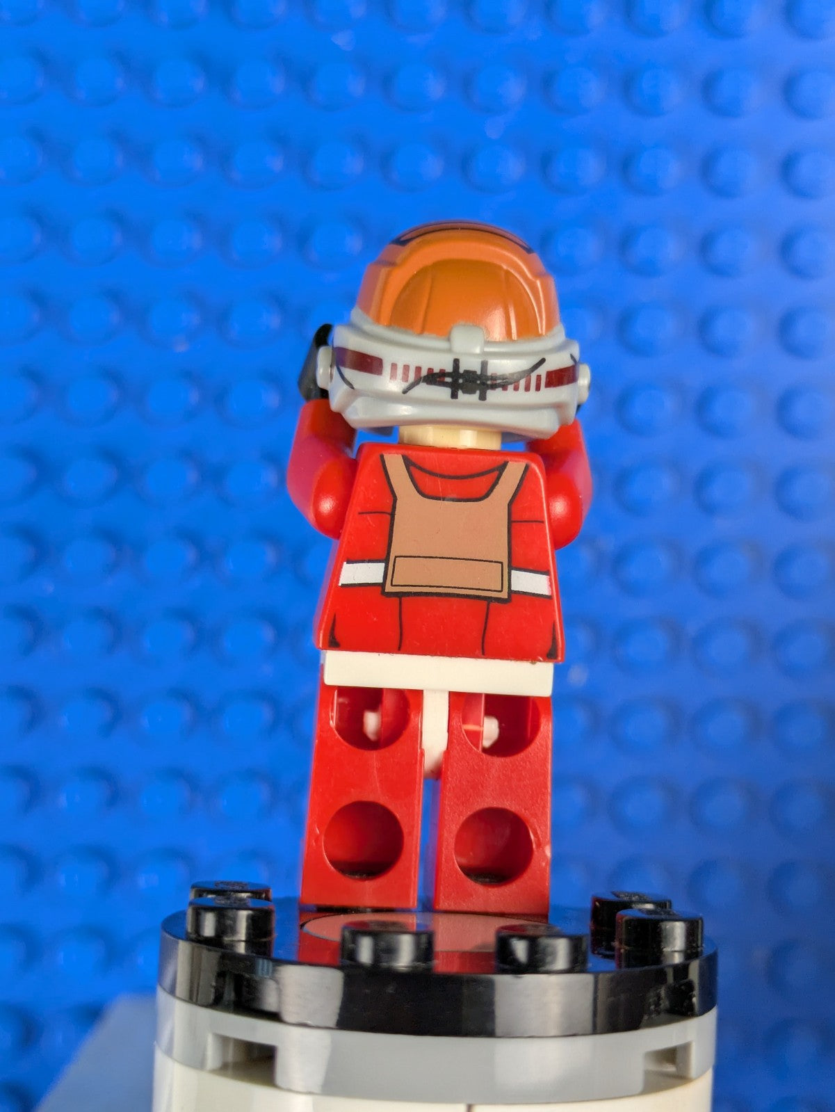 Lego Star Wars: Episode 4-6: Ten Numb (Red Jumpsuit) sw0556 Set 75050