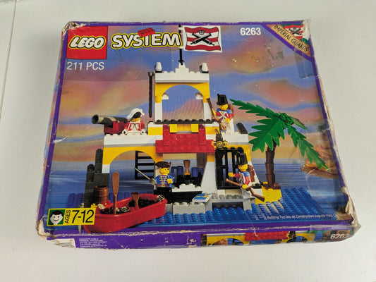 Lego Pirates: Pirates I: Imperial Guards: Imperial Outpost Set 6263