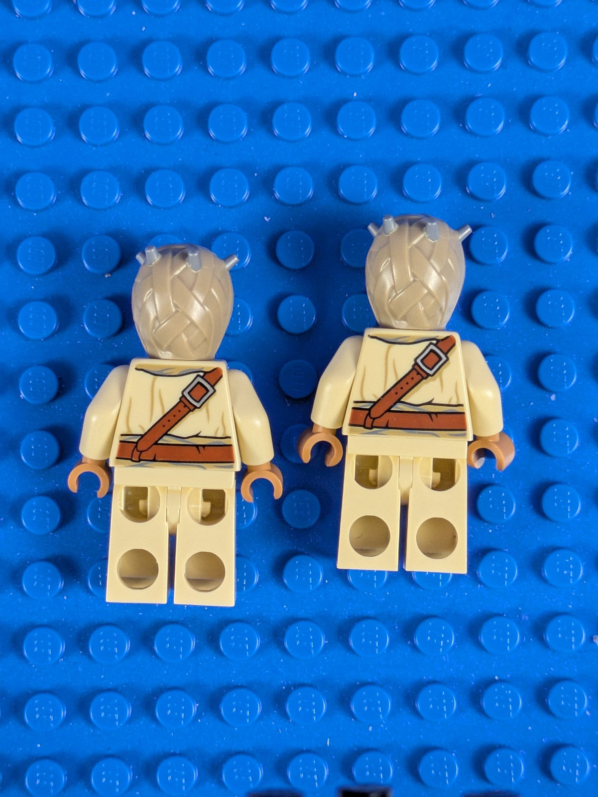 Lego Star Wars: Tusken Raider - Dark Tan Head with Spikes (2X) sw1074 Set 75265