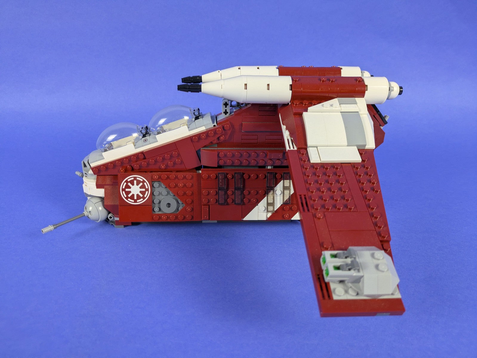 Lego Star Wars: The Clone Wars: Coruscant Guard Gunship Set 75354