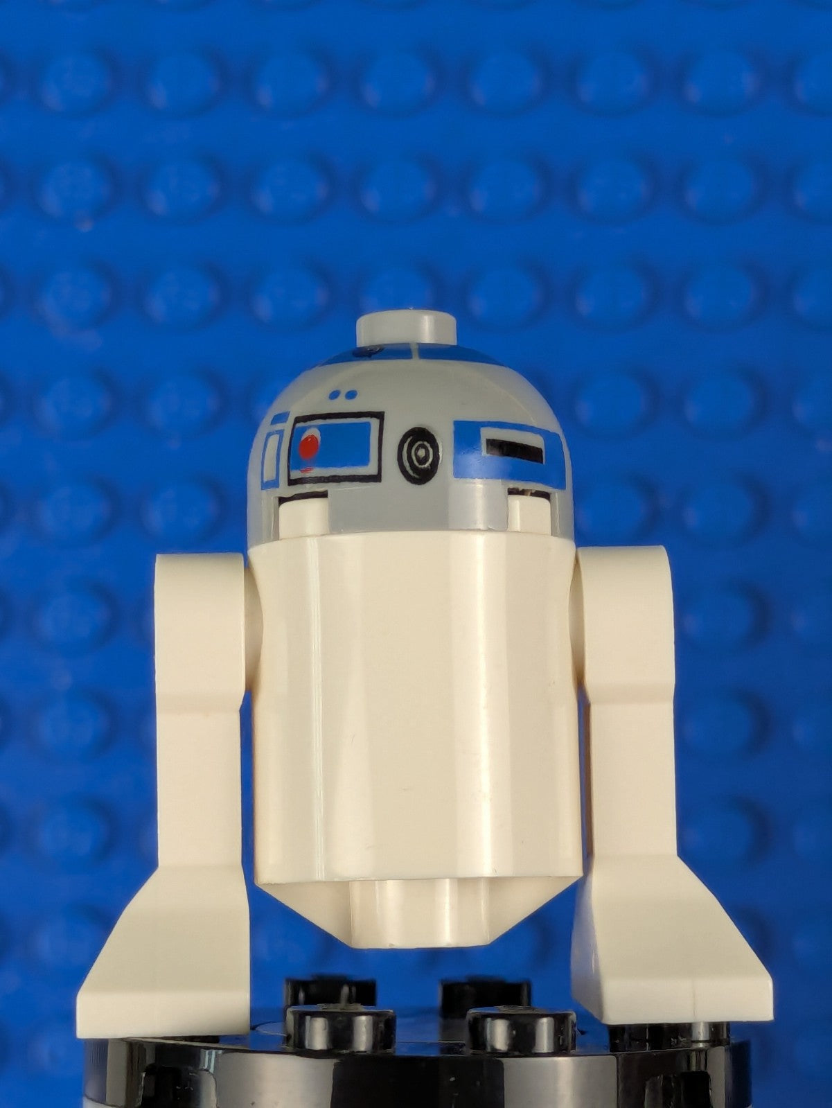 Lego Star Wars: Episode 4-6: R2-D2 - Astromech Droid sw0512 Set 10236