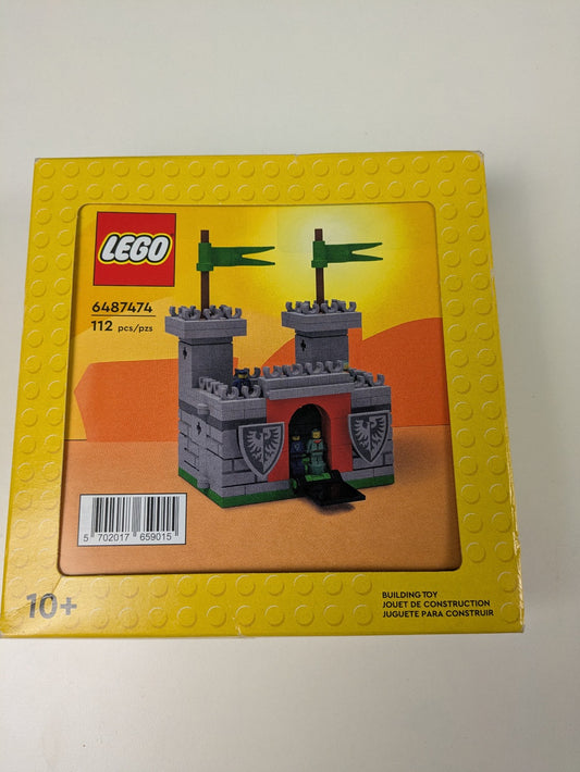 Lego Promotional: Castle: Black Falcons: Gray Castle VIP Exclusive Set 6487473