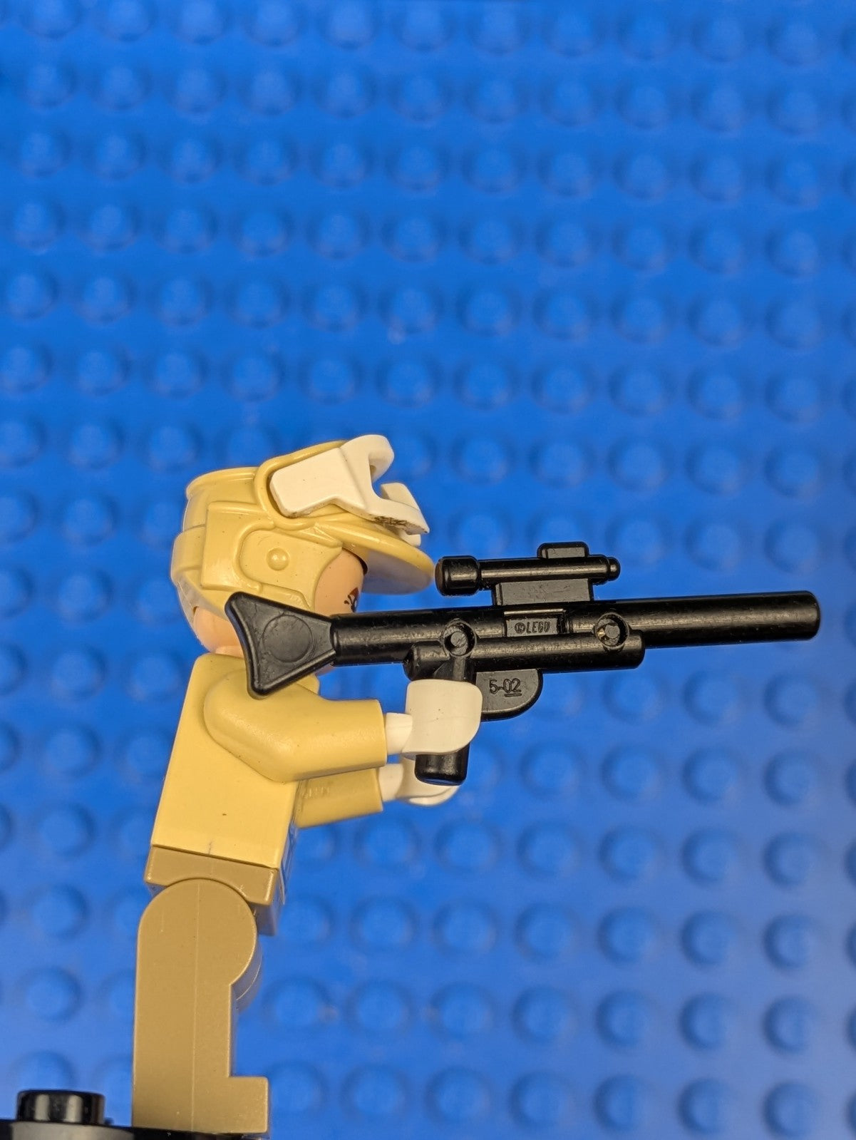 Lego Star Wars: Hoth Rebel Trooper Tan Uniform (Moustache) sw0425 Set 9509