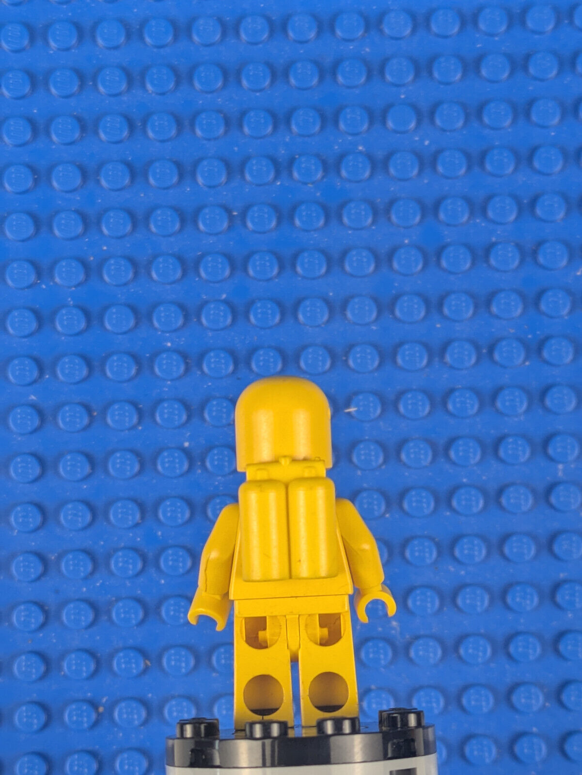 Lego Space: Classic Space: Classic Space - Yellow with Air Tanks sp007 Set 6950