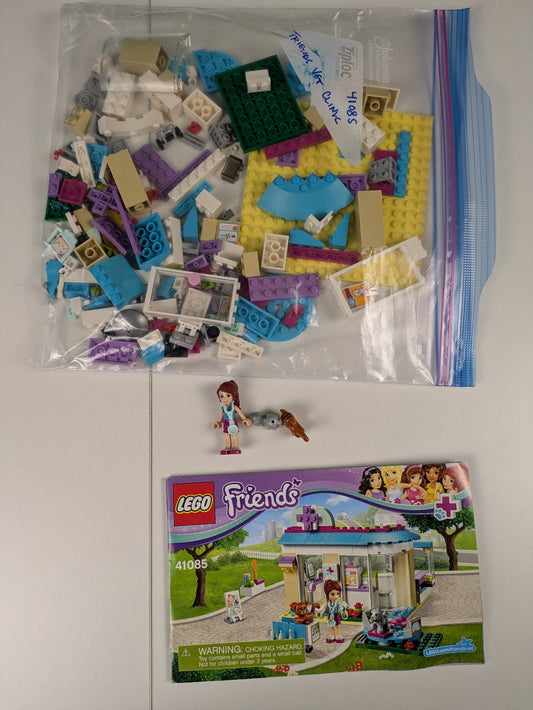 Lego Friends: Vet Clinic Set 41085 - w/ Instructions