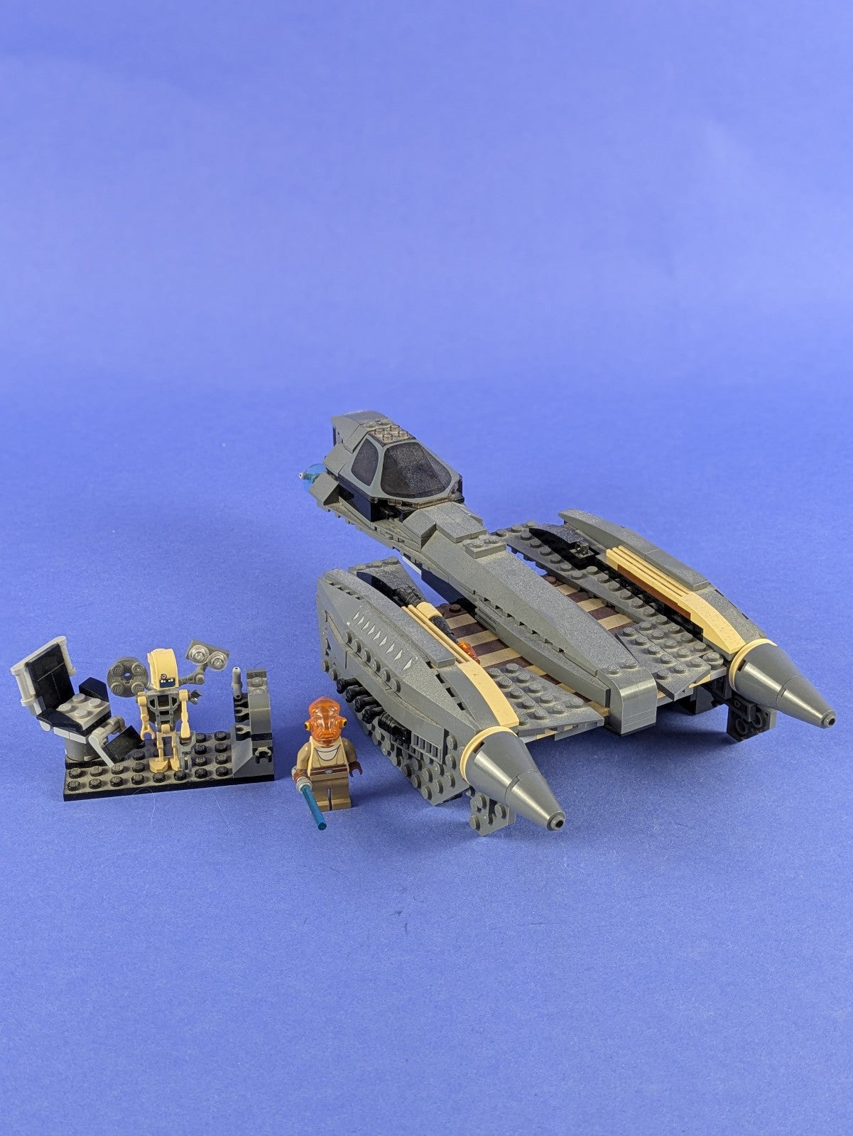 LEGO Star Wars General Grievous' Starfighter 8095 Incomplete Set Pre-Owned