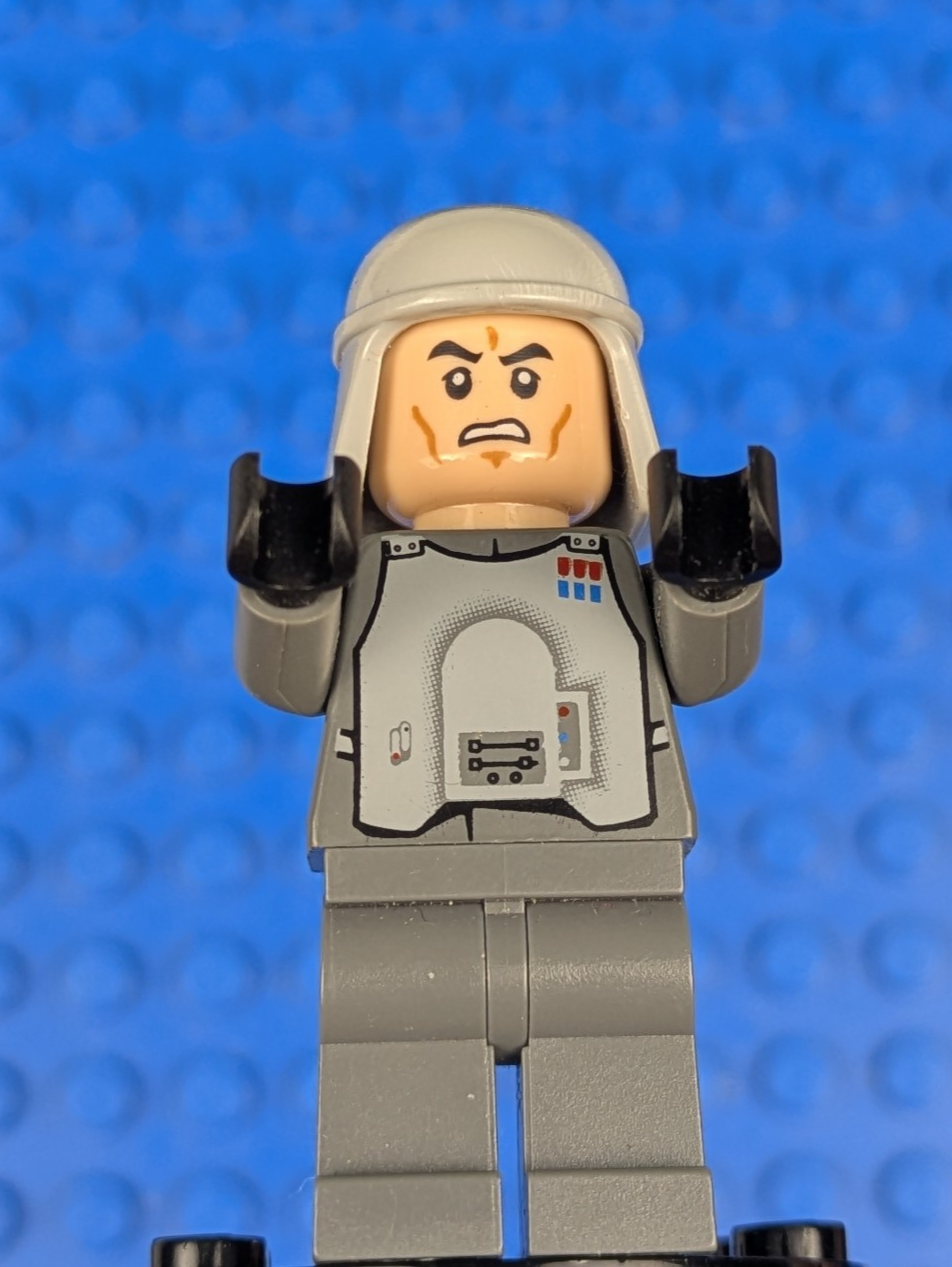 Lego Star Wars: Imperial Officer with Battle Armor sw0261 Set 8084