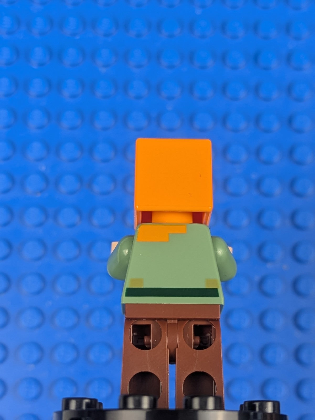 Lego Minecraft: Alex - Reddish Brown Legs min017 Sets 21121, 21249