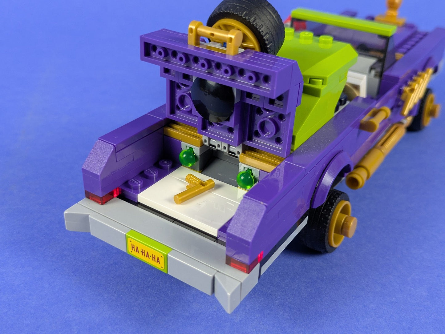 Lego Super Heroes: The Joker Notorious Lowrider Set 70906 Complete Set