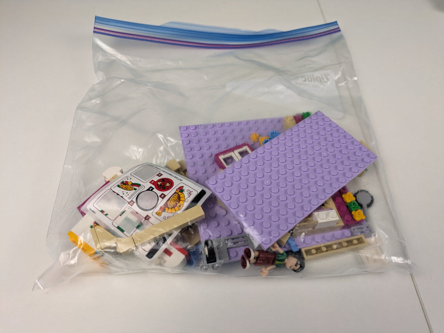 Lego FRIENDS: Heartlake Pizzeria Set 41311 w/ Instructions