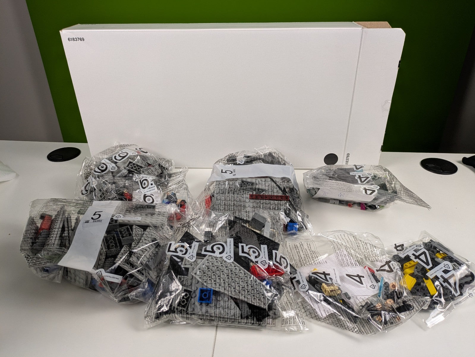 Lego Star Wars: Death Star - UCS (2nd edition) Set 75159 - Complete Set