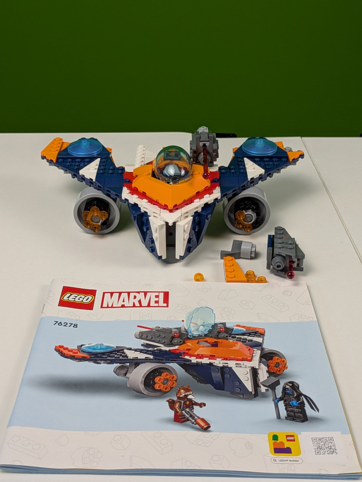 Lego Super Heroes: Rocket's Warbird vs. Ronan Set 76278 - Incomplete Set
