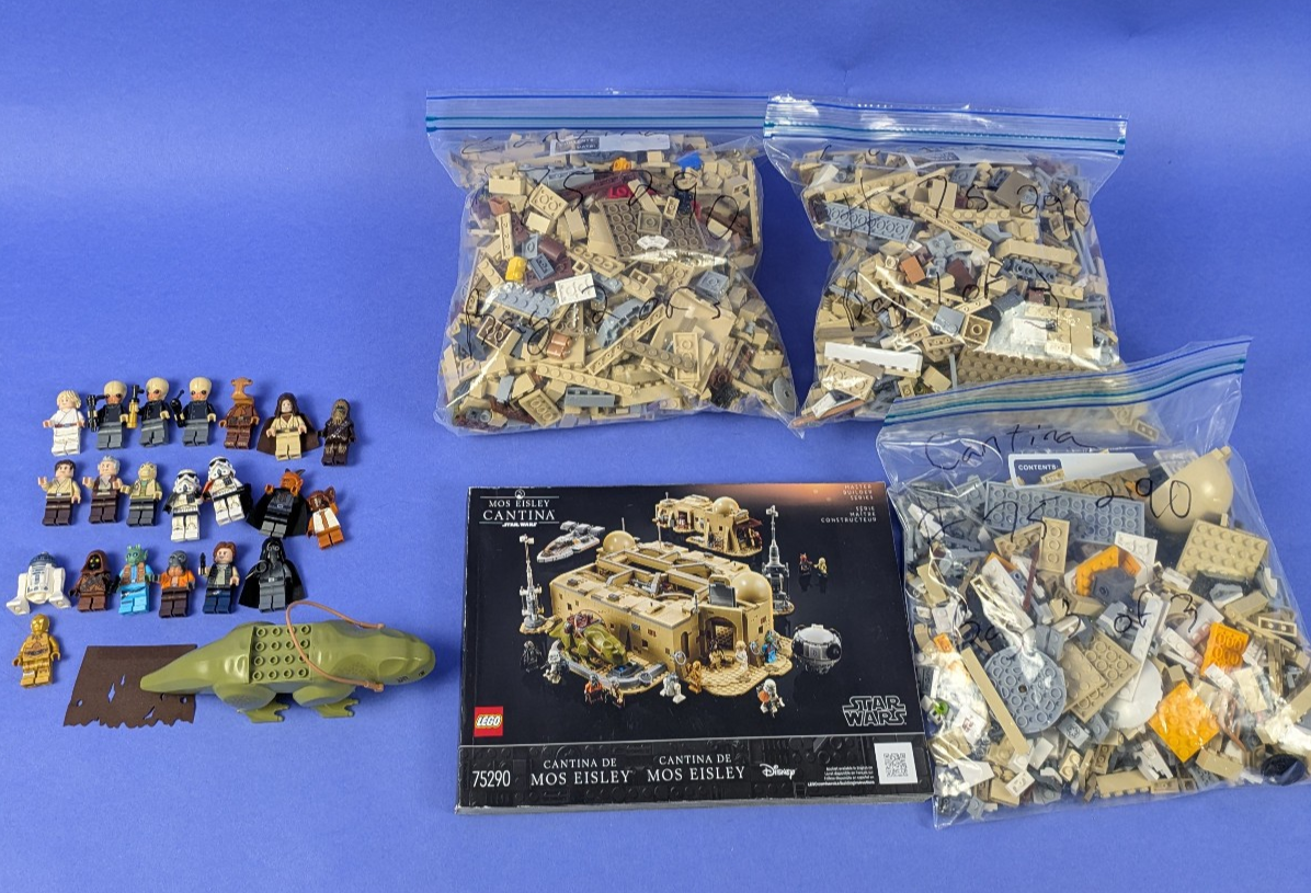 LEGO Star Wars Mos Eisley Cantina 75290 Complete Set Pre-Owned