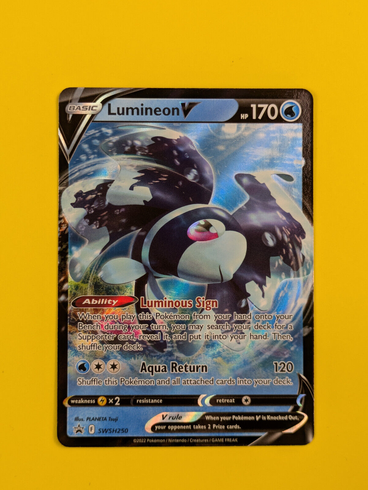 Lumineon V - SWSH250 - Ultra Rare Sword & Shield Promos - Pokemon Card - NM