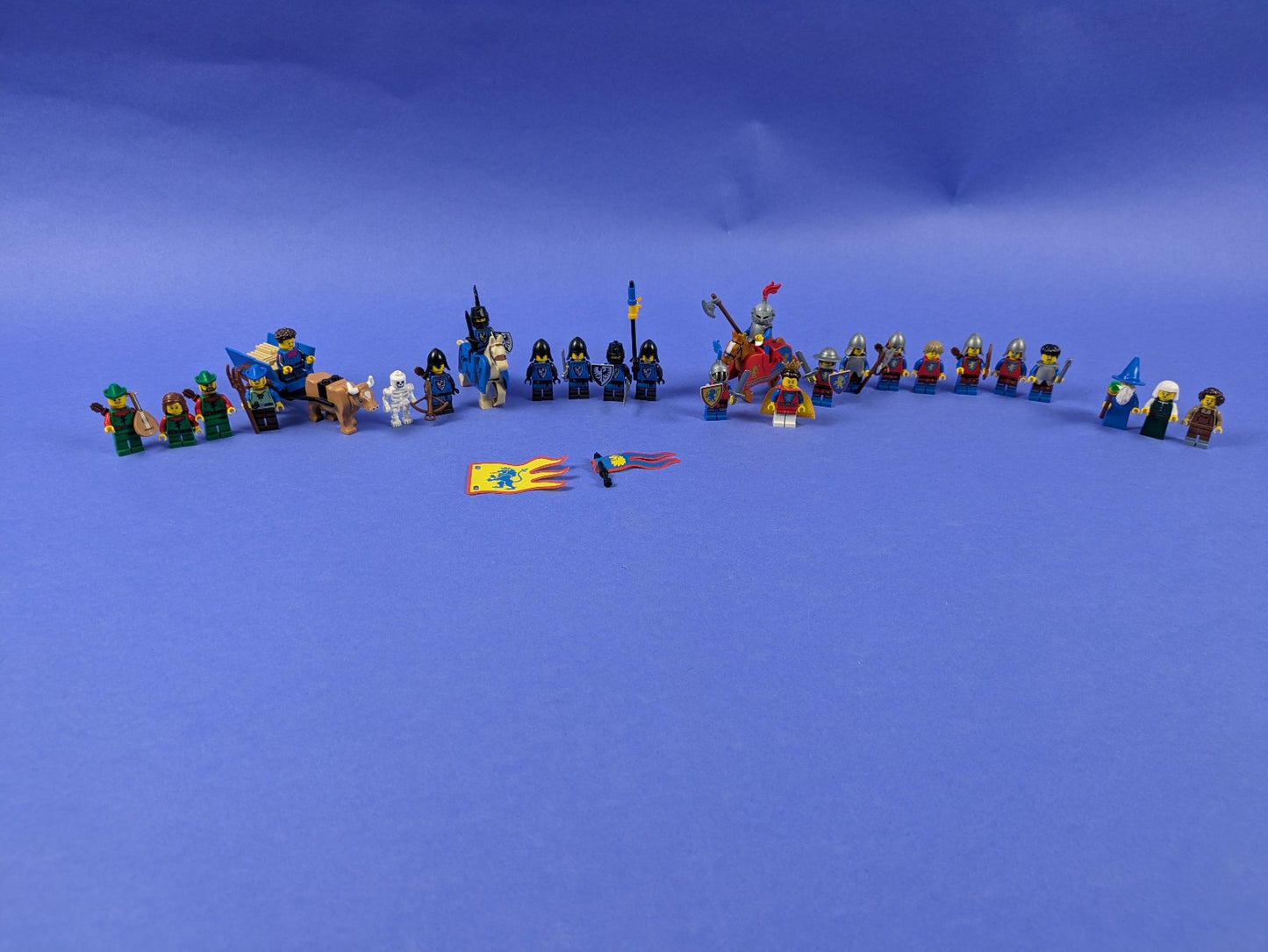 LEGO Castle Lion Knights' Castle 10305 Complete w/ Extra Minifigures Pre-Owned