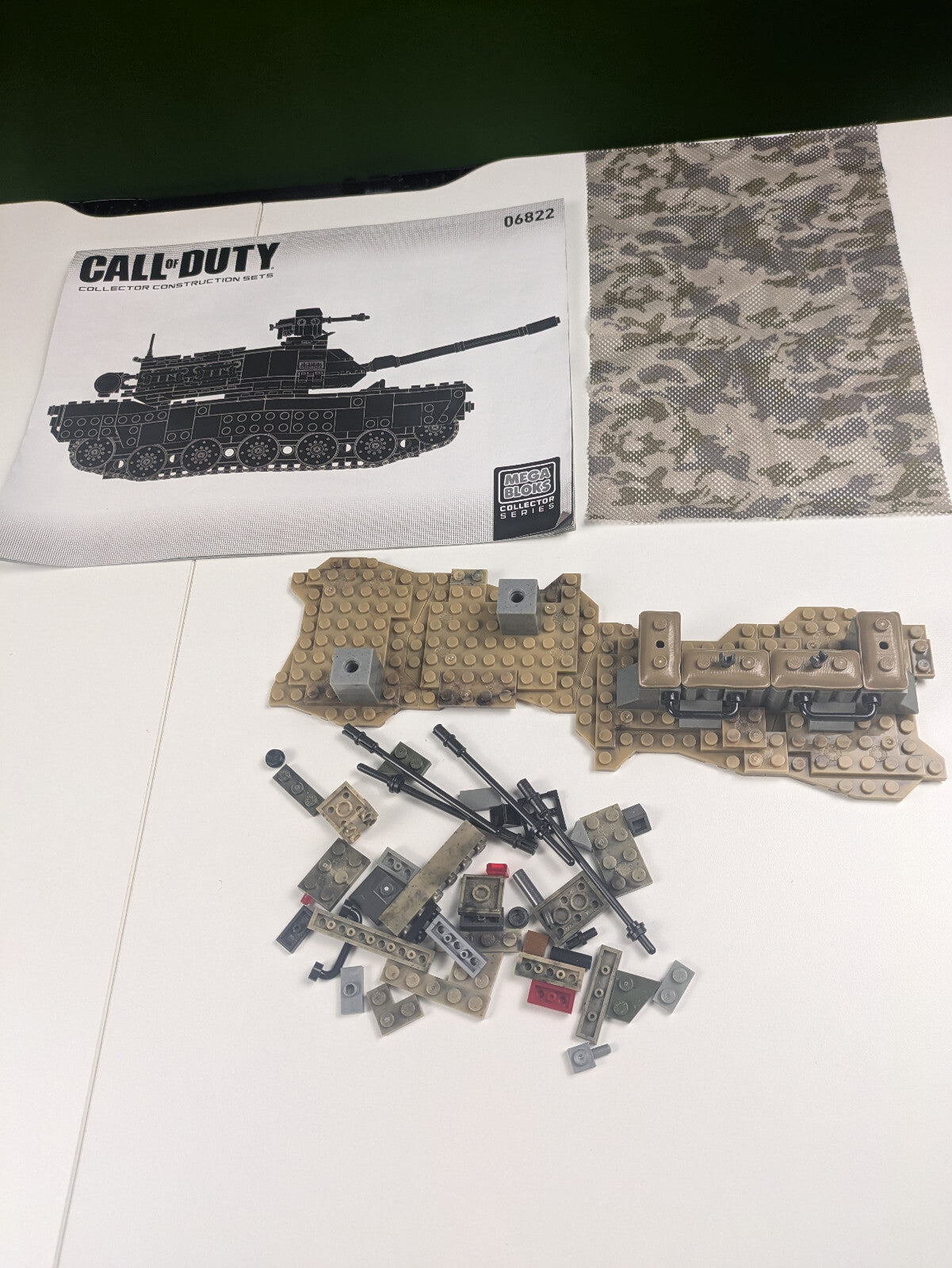Mega Bloks Call Of Duty Heavy Armor Outpost 06822 - Tank