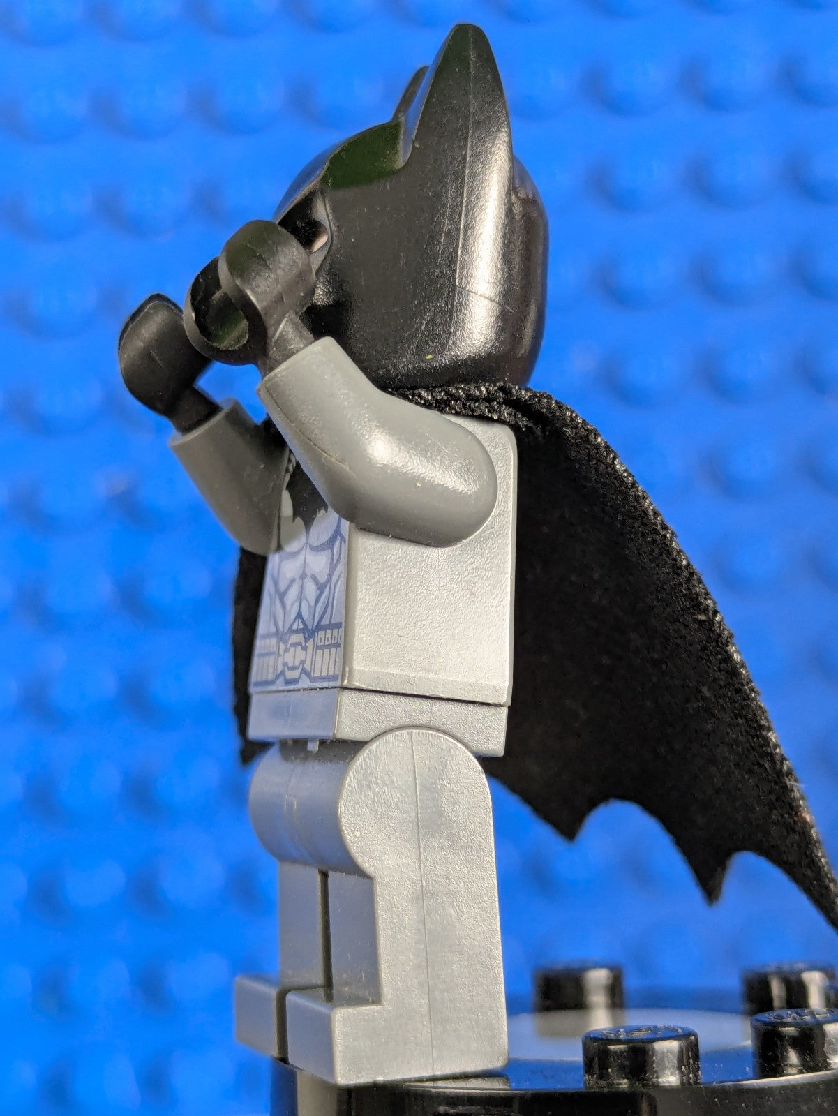 Lego Super Heroes: Batman - Dark Bluish Gray Suit sh0151 Set 76026