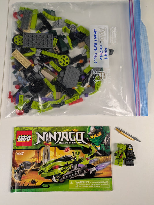 Lego NINJAGO: Rise of the Snakes: Lasha's Bite Cycle Set 9447 - w/ Instructions