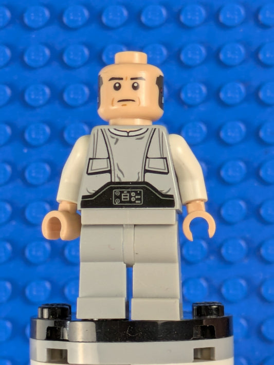 Lego Star Wars: Episode 4-6: Lobot Light Nougat Black Eyebrows sw0400 Set 9678