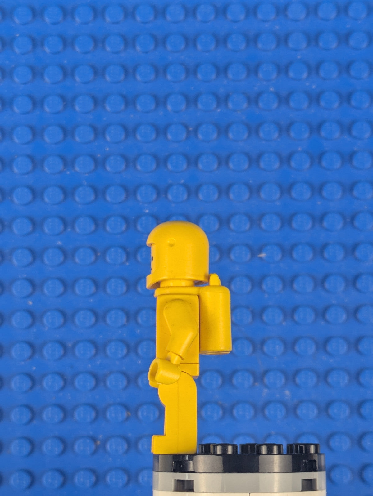 Lego Space: Classic Space: Classic Space - Yellow with Air Tanks sp007 Set 6950