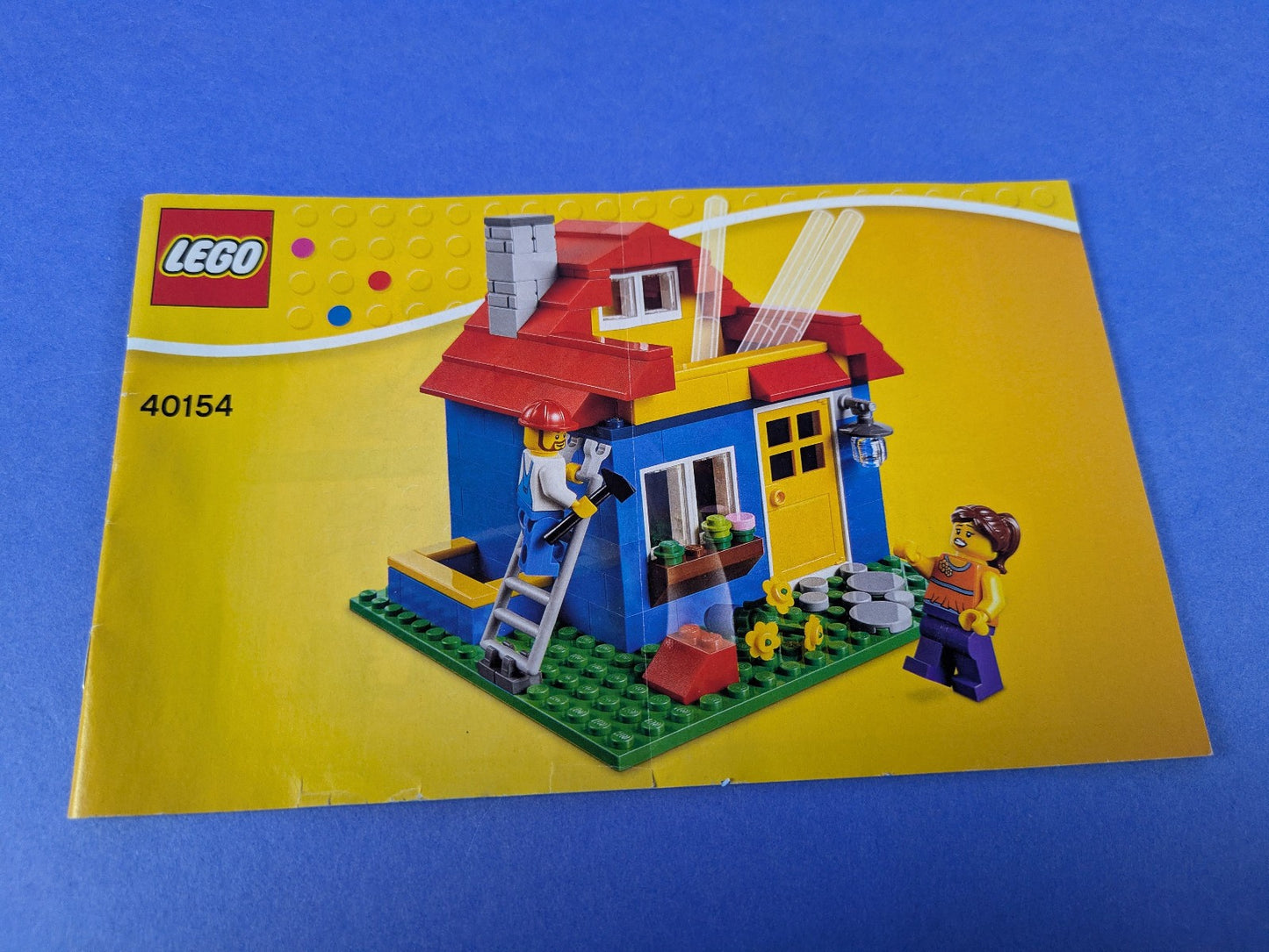 Lego LEGO Brand: LEGO Brand Store: Pencil Pot Set 40154 Incomplete Set