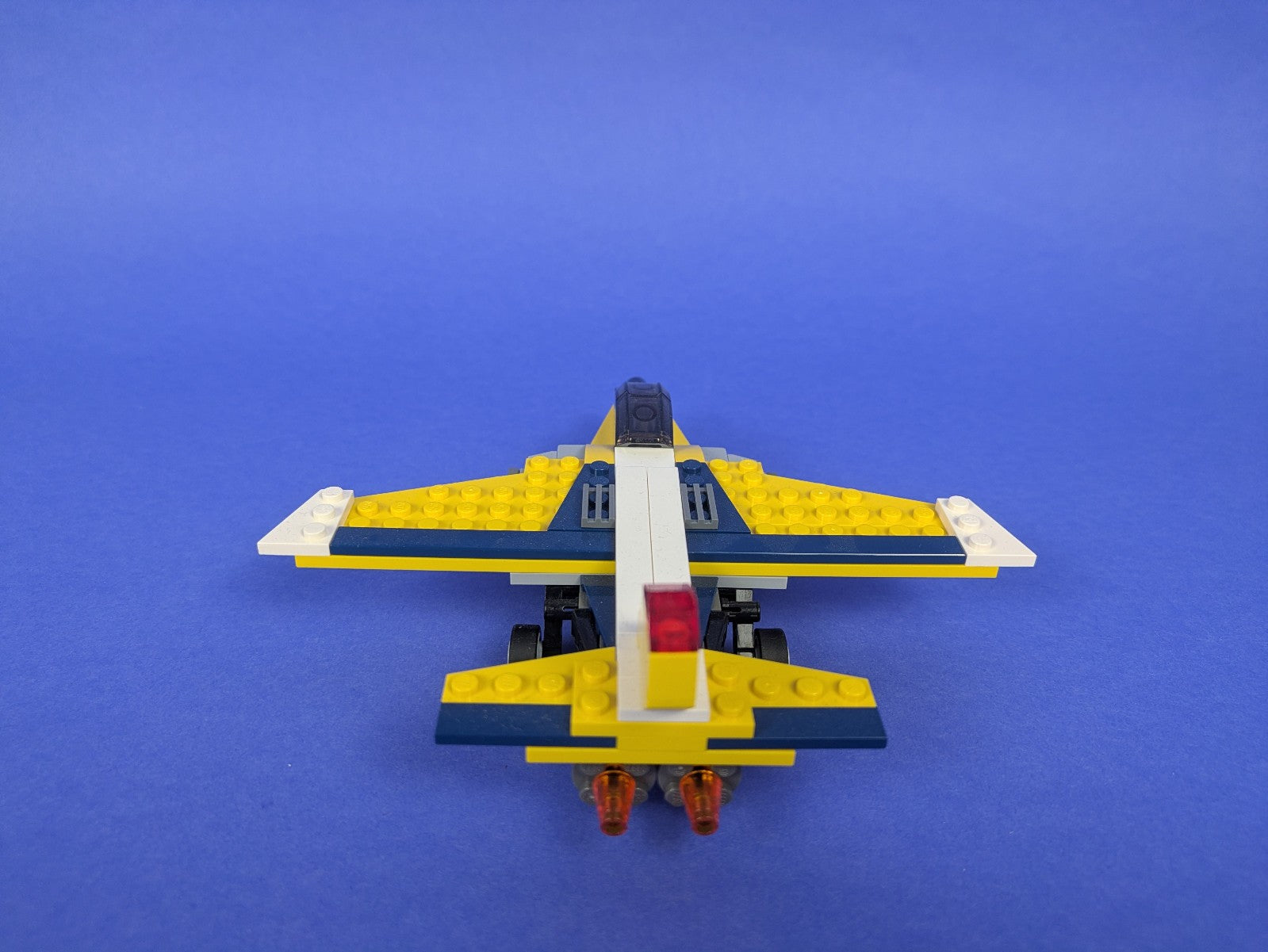 Lego Creator: Model: Airport: Super Soarer Set 6912 - w/ Instructions