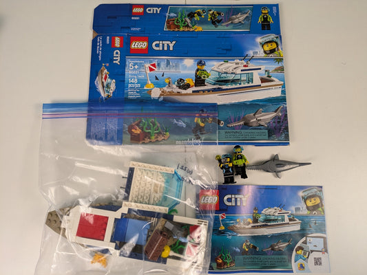 Lego Town: City: Harbor: Diving Yacht Set 60221 - Complete Set