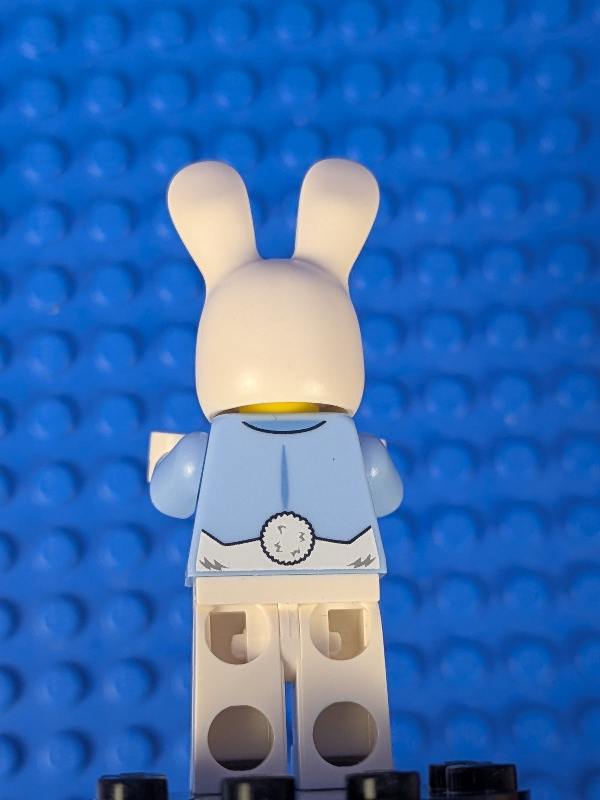 Lego Holiday & Event: Easter: Easter Bunny Guy hol116 Set 5005249