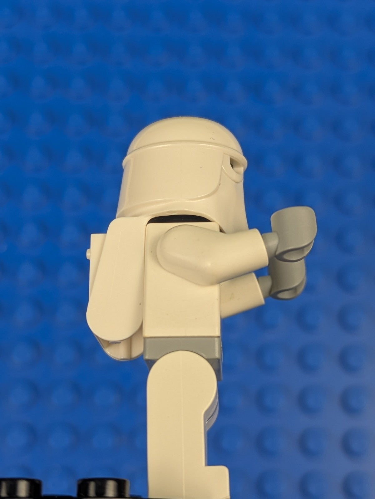 Lego Star Wars: Snowtrooper - Light Bluish Gray Hips sw0115 Sets 4504, 10178