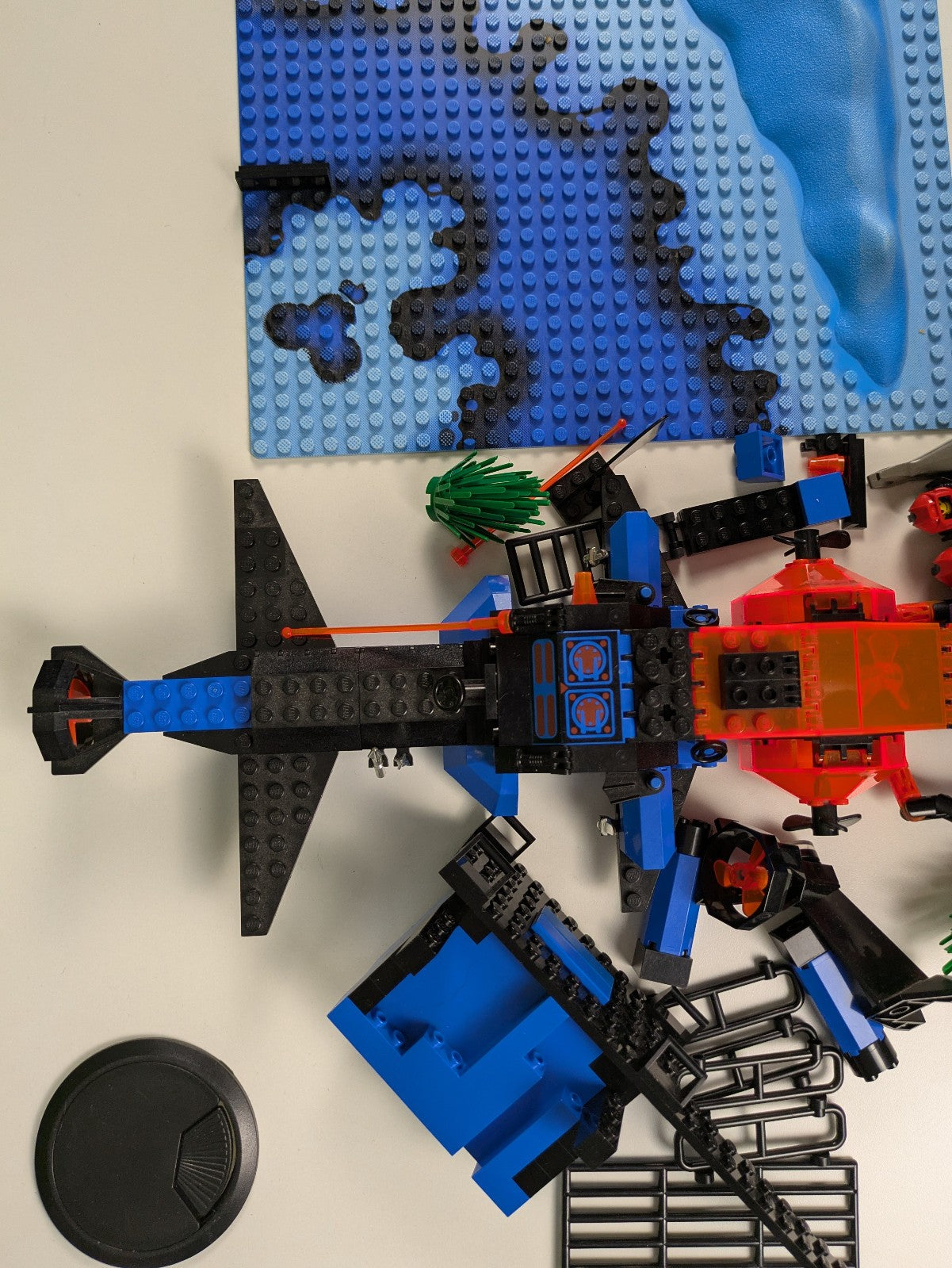 Lego Aquazone: Aquasharks: Shark's Crystal Cave Set 6190 - w/ Instructions