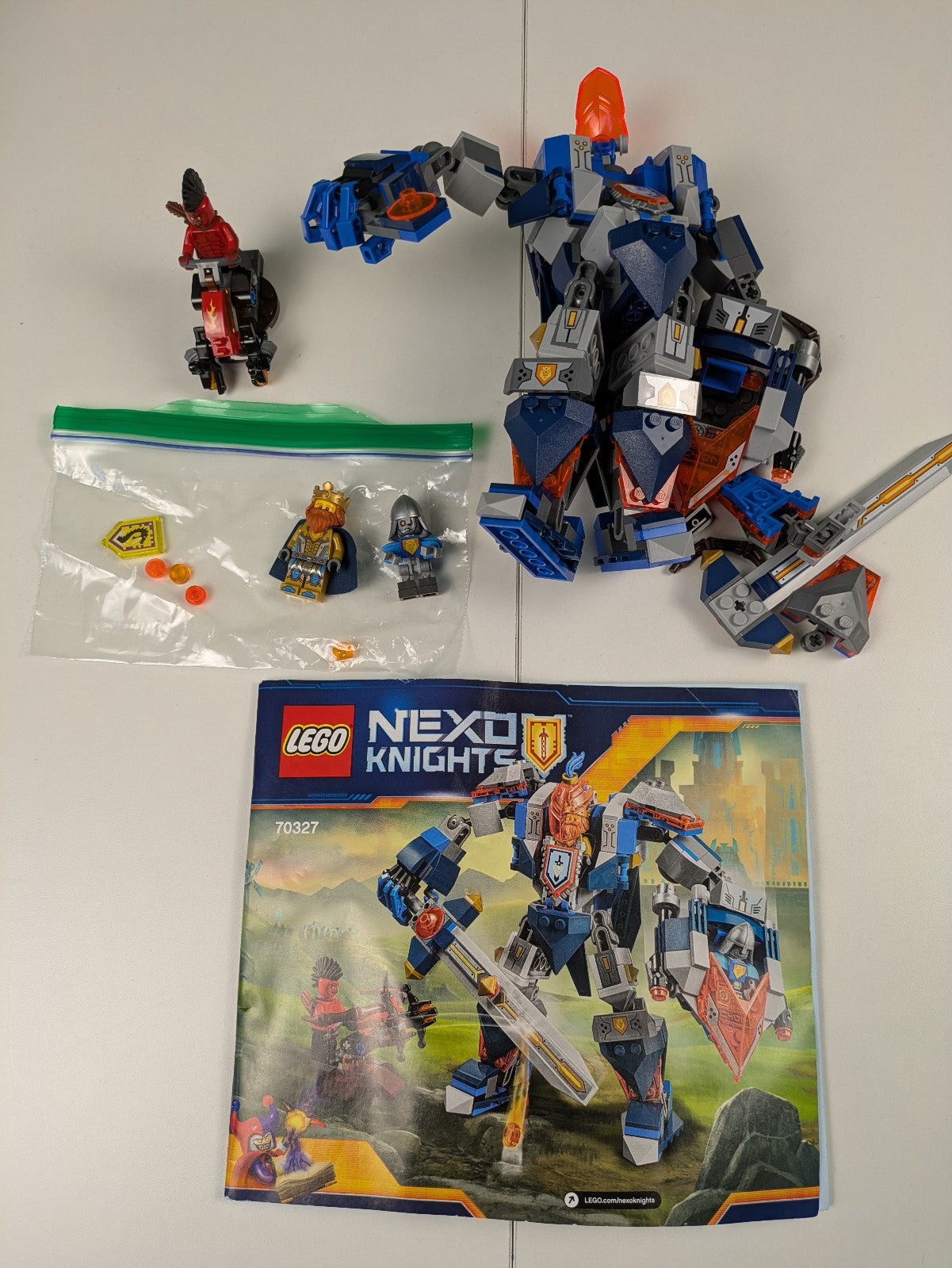 Lego NEXO KNIGHTS Collection: 12 Assorted Sets - Ultimate Collection!