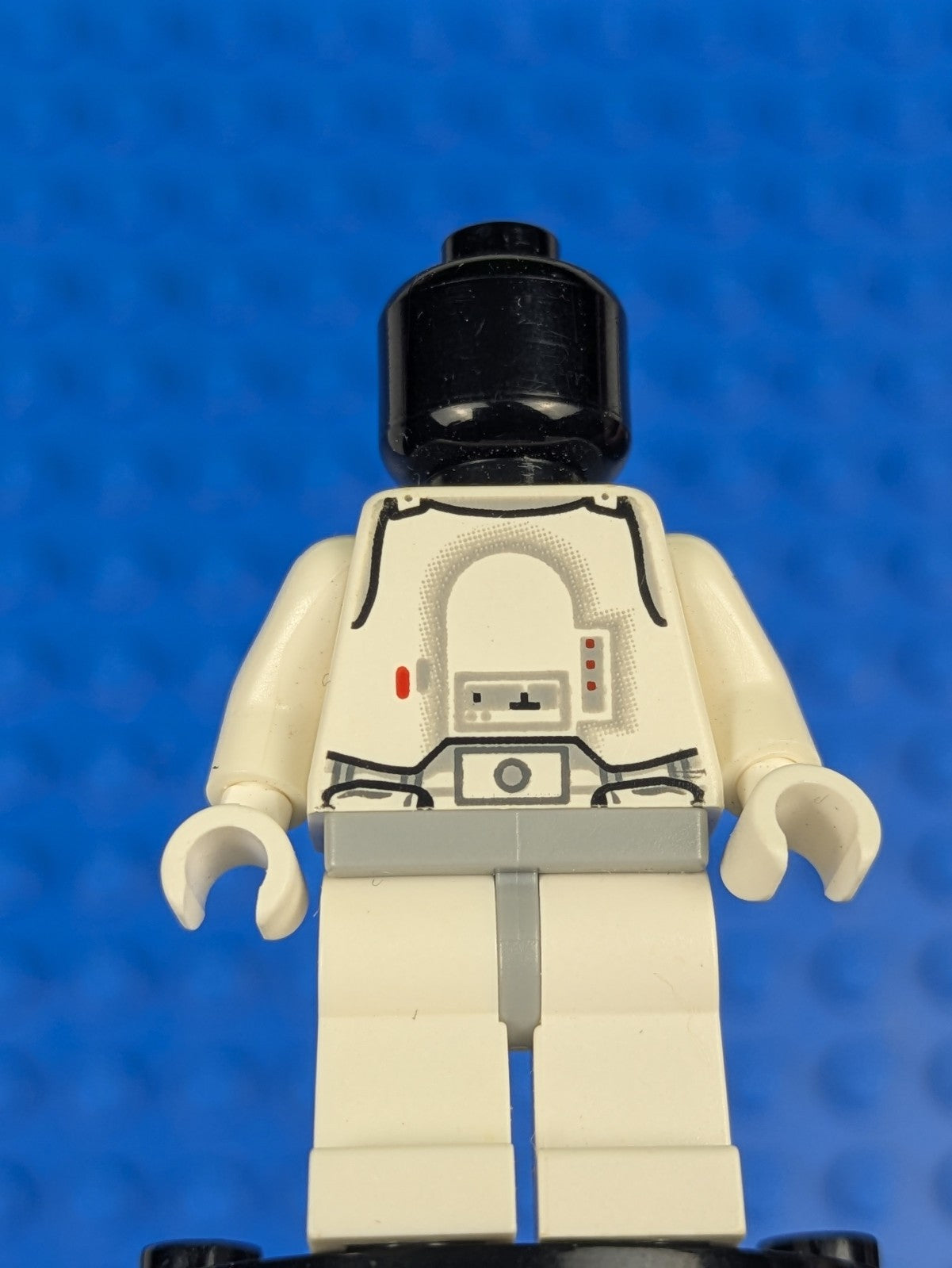 Lego Star Wars: Episode 4-6: Snowtrooper, Light Gray Hips sw0101 Set 4483
