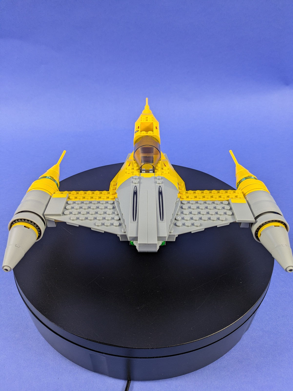 LEGO Star Wars Naboo Starfighter 75092 Incomplete Set Pre-Owned