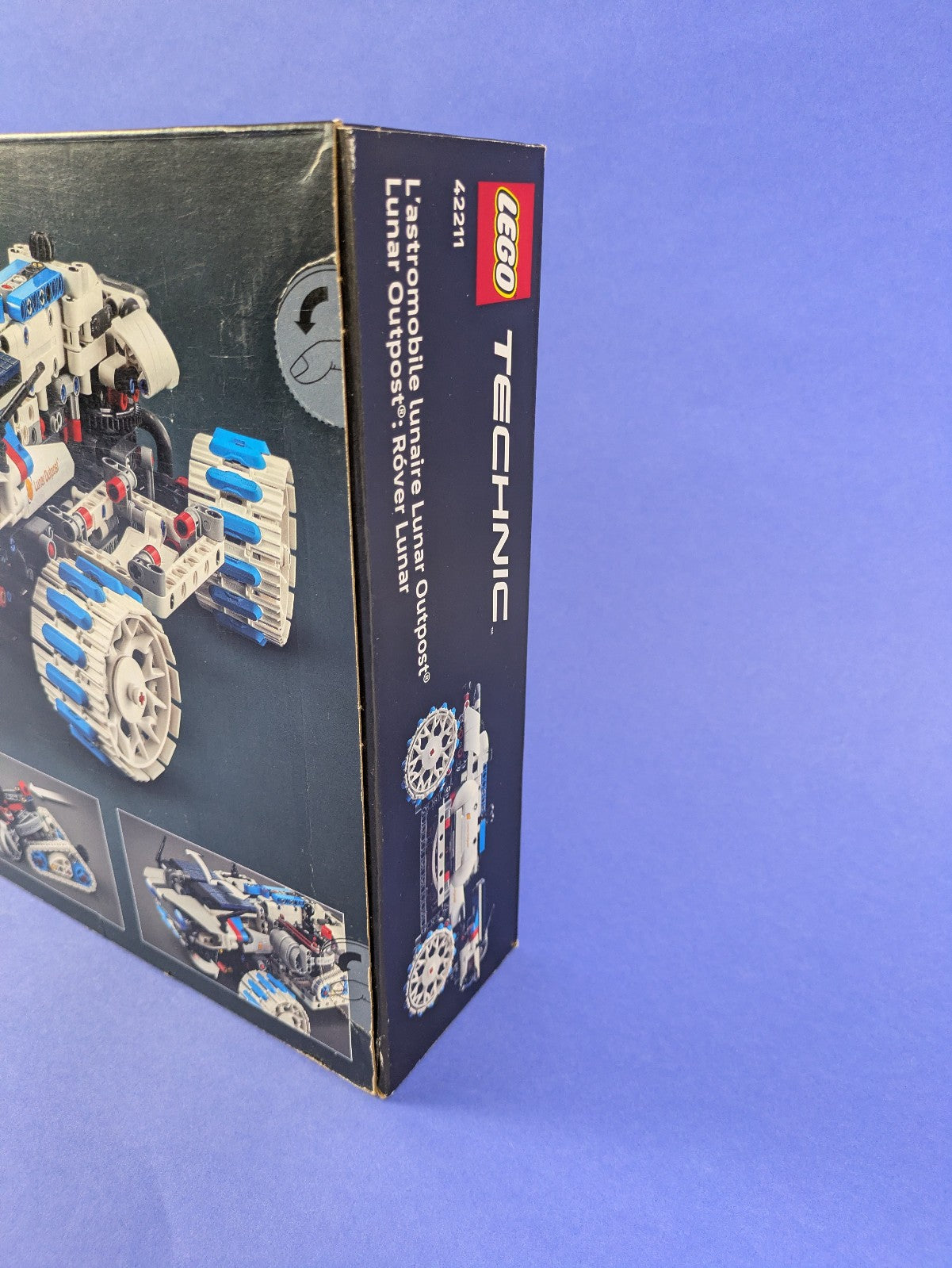 Lego Technic: Model: Space Exploration: Lunar Outpost Moon Rover 42211 BRAND NEW