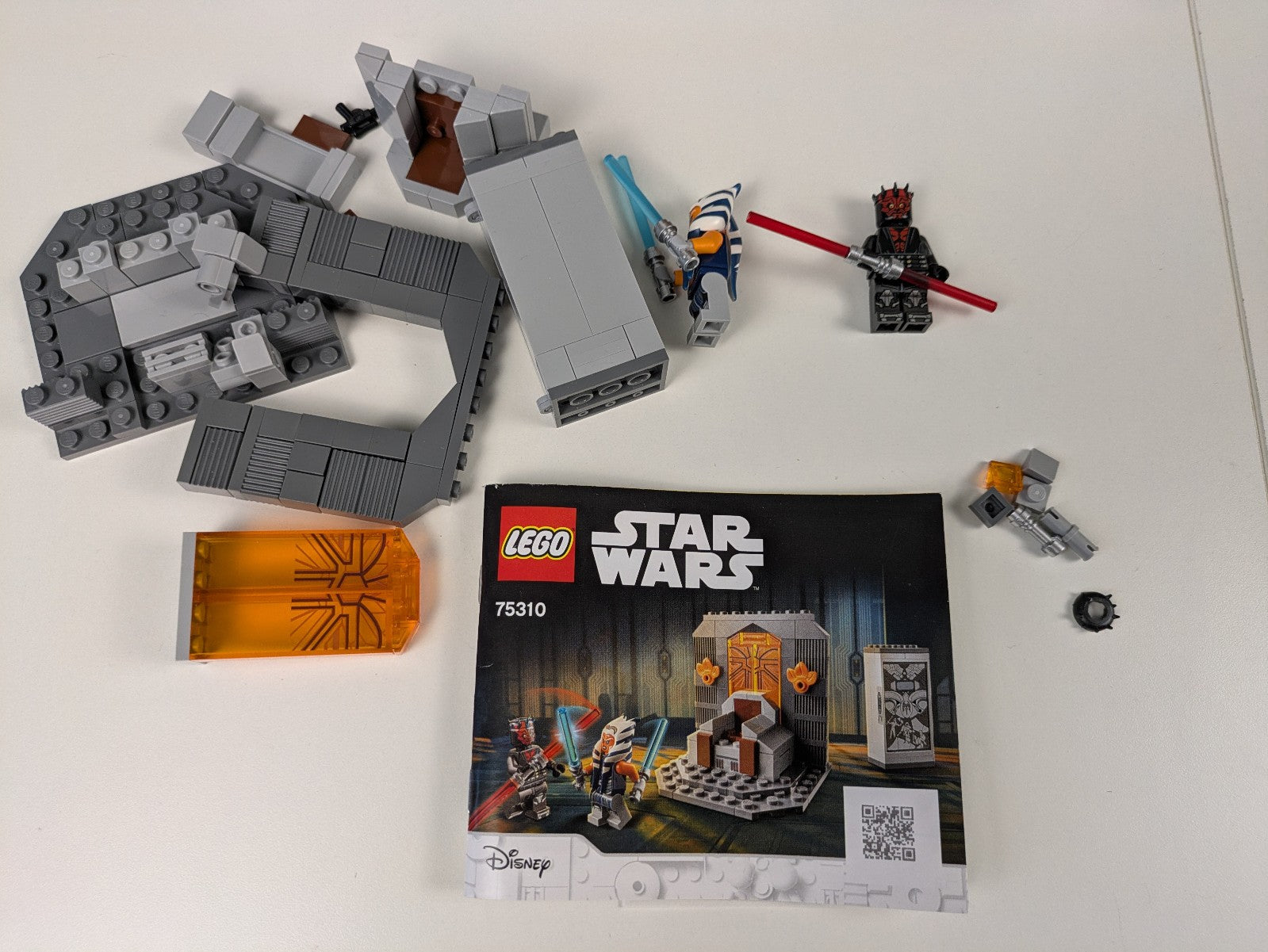 Lego Star Wars: The Clone Wars: Duel on Mandalore Set 75310 - Complete Set