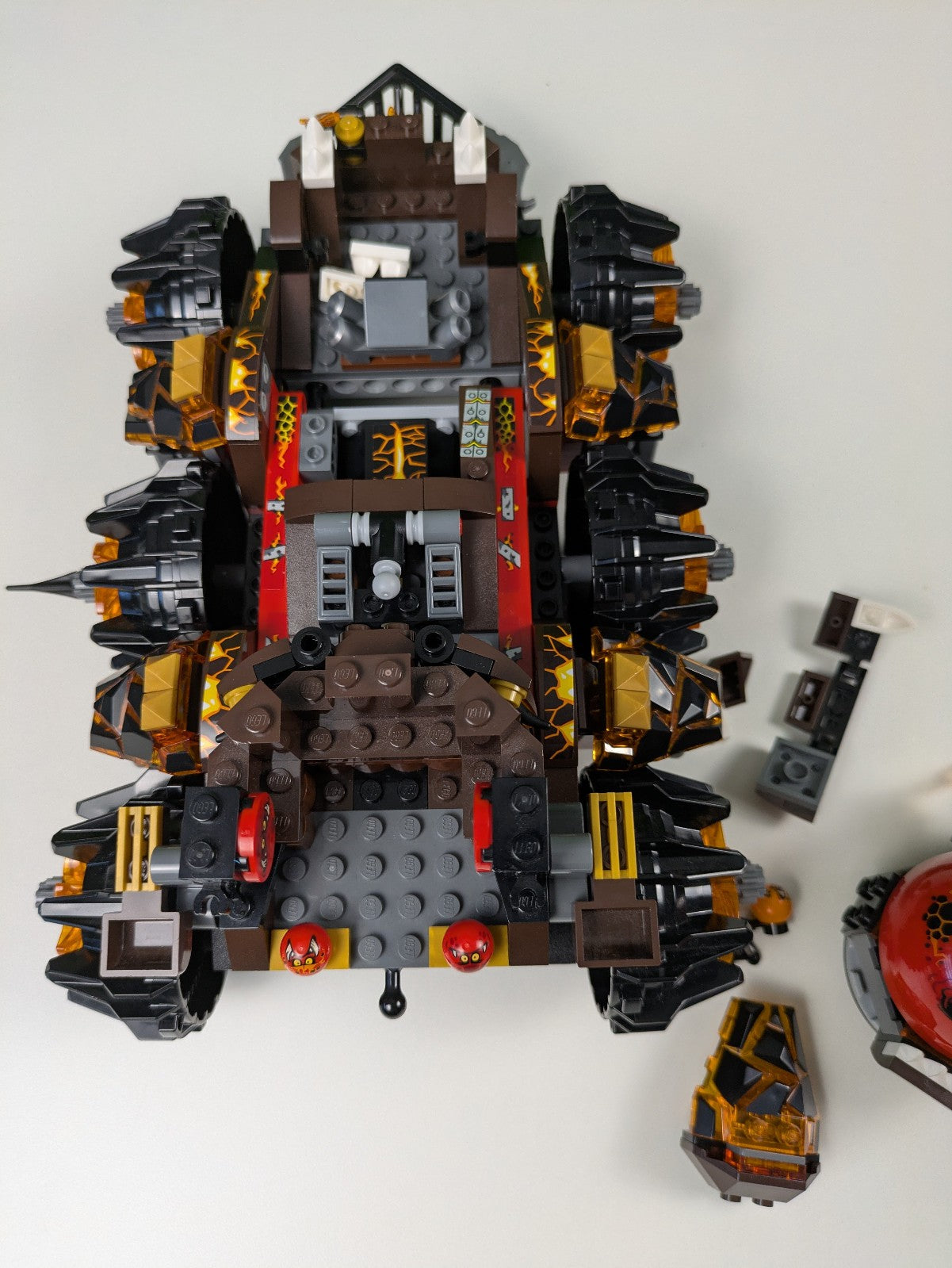Lego NEXO KNIGHTS Collection: 12 Assorted Sets - Ultimate Collection!