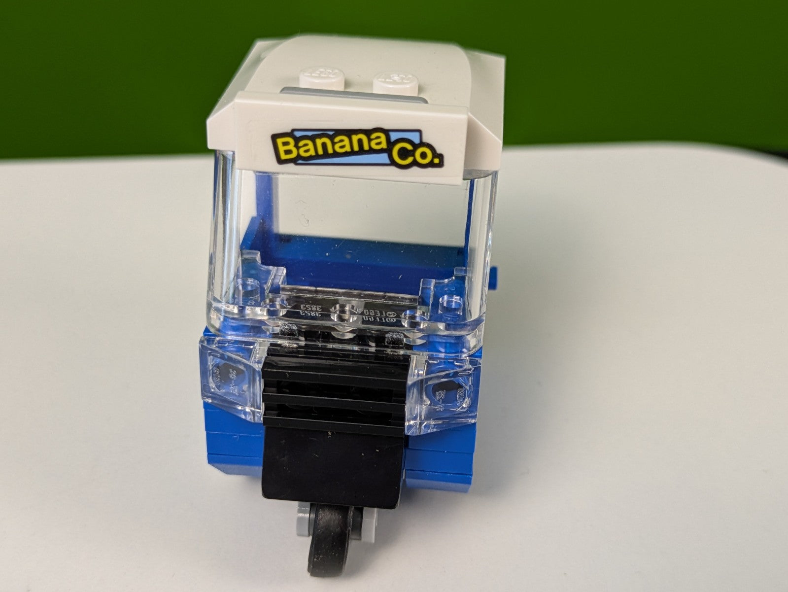 Lego Super Heroes: Gorilla Grodd Goes Bananas Set 76026 - Incomplete Set