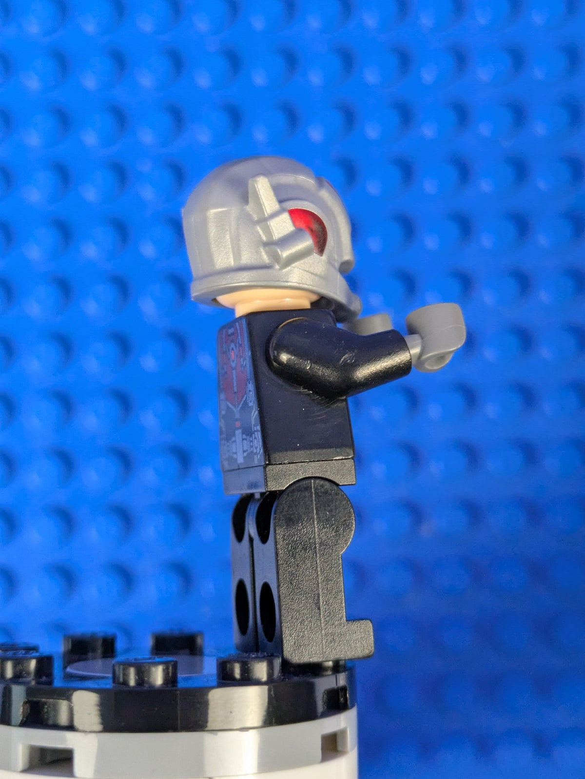 Lego Super Heroes: Ant-Man (Scott Lang) - Original Suit sh0201 Set 76039