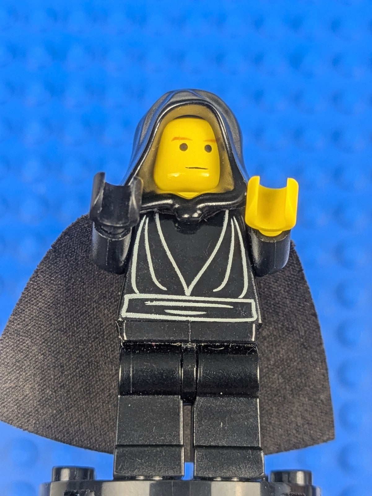 Lego Star Wars: Luke Skywalker with Black Hood - Black Cape sw0044 Set 3341