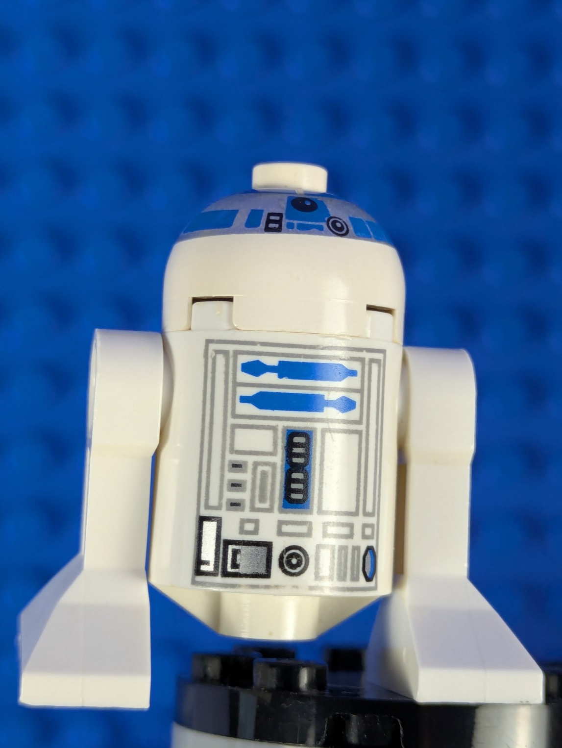 Lego Star Wars: R2-D2 - Astromech Droid sw0028 Sets 7141, 7669