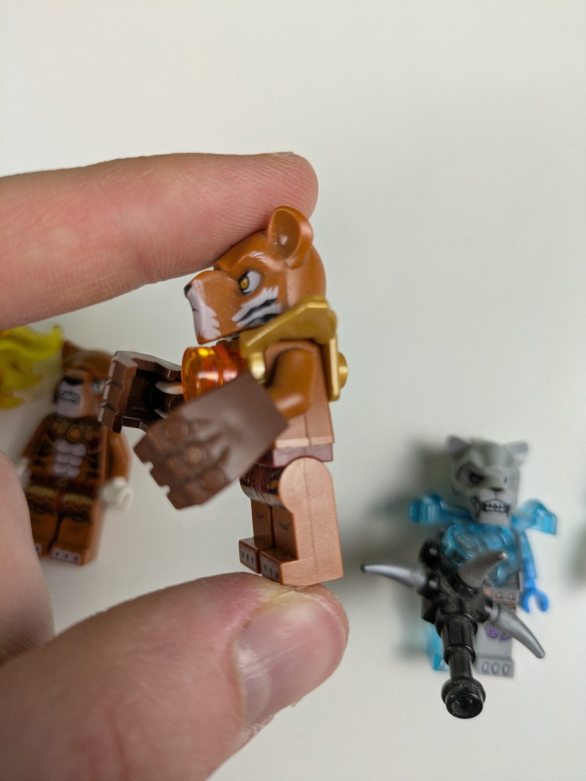 Lego LEGENDS OF CHIMA: Tiger's Mobile Command Set 70224 - Incomplete Set
