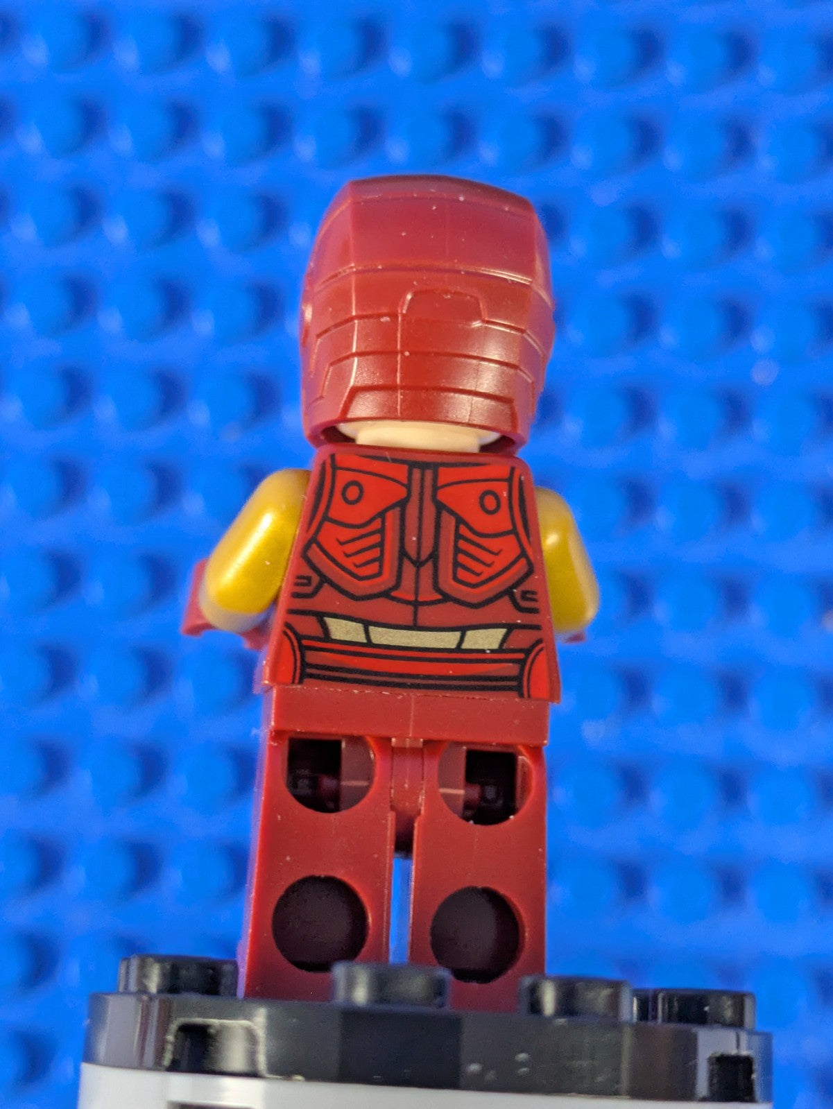Lego Super Heroes: Avengers: Iron Man - Dark Red sh1008 Sets 76310, 76307