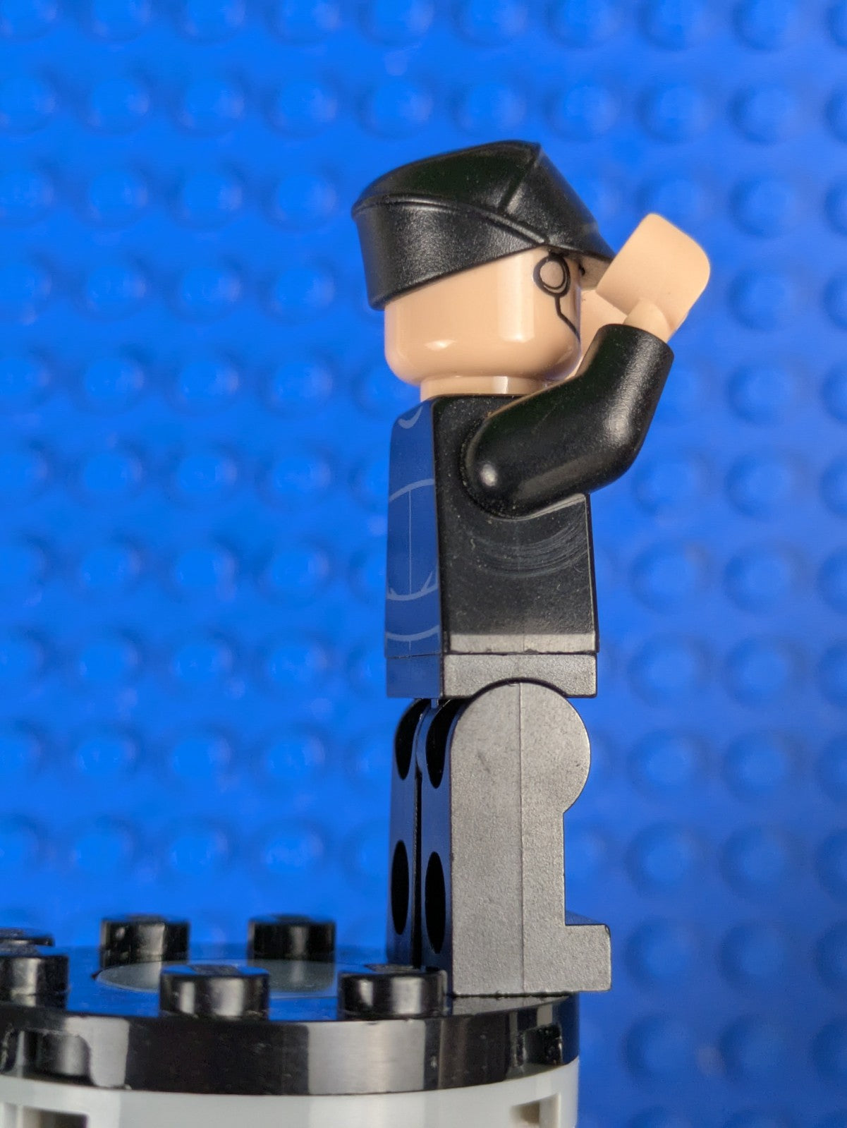 Lego Star Wars: Imperial Shuttle Pilot - Light Nougat Head sw0802 Set 75163